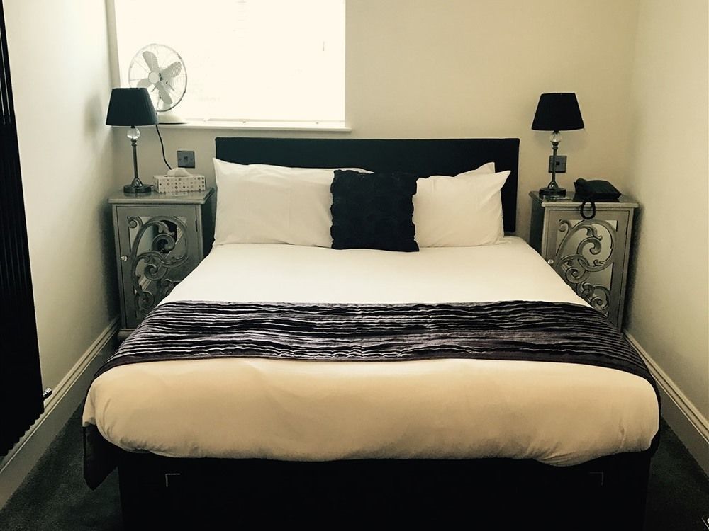 The Ship Leopard Hotel - No Children (Adults Only) Portsmouth Eksteriør bilde